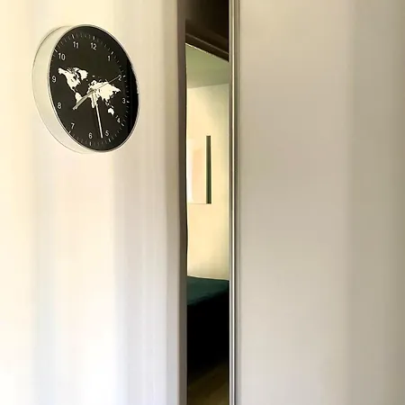 Apartment Near Metro Station And Park *